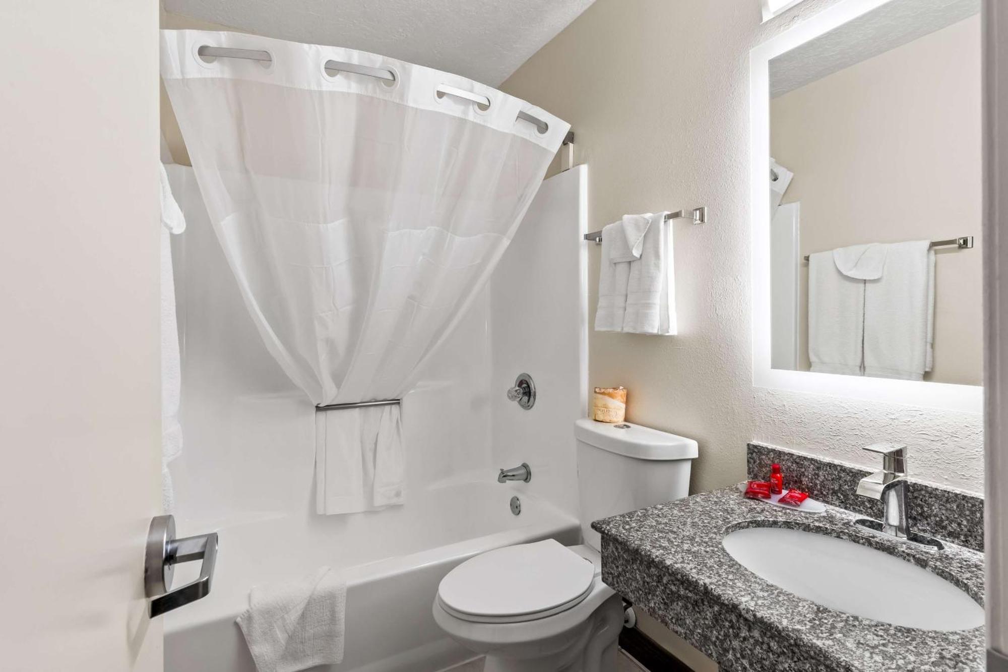 Surestay Hotel By Best Western Duncan Экстерьер фото
